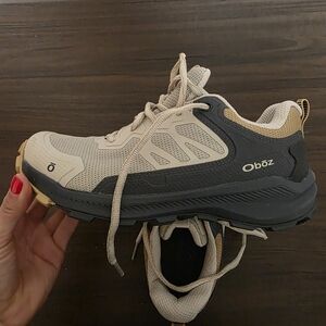 Oboz Beige and Black Hiking Shoes